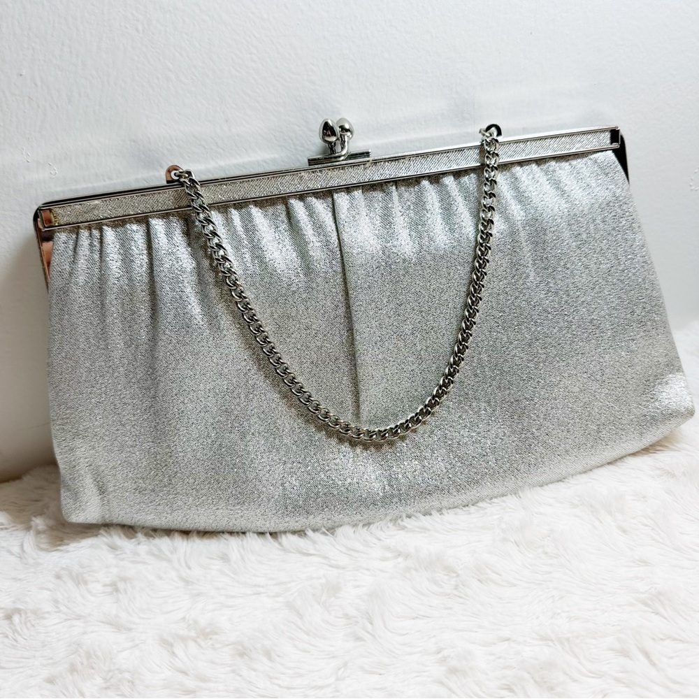 Vintage Ande Silver Shimmer Clutch with Chain